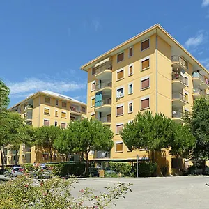  Apartment Giuliana